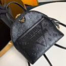 M44945 LV MOON 双肩包 Monogram Midnight 压纹帆布女包 LV背包