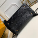 M44945 LV MOON 双肩包 Monogram Midnight 压纹帆布女包 LV背包