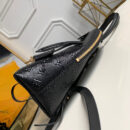 M44945 LV MOON 双肩包 Monogram Midnight 压纹帆布女包 LV背包