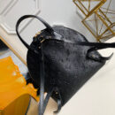 M44945 LV MOON 双肩包 Monogram Midnight 压纹帆布女包 LV背包