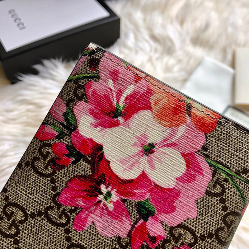 453176 Gucci GG Blooms 印花卡其配粉色人造帆布零钱包 卡片夹 - Image 7