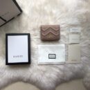 546580 Gucci GG Marmont绗缝V型皮革小号钱包 裸色