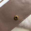 546580 Gucci GG Marmont绗缝V型皮革小号钱包 裸色