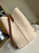 M45306 LV NEONOE 中号手袋 Monogram Empreinte 压纹皮革女包 奶白色