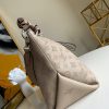 M56084 LV BEAUBOURG HOBO 中号手袋 编织皮革手柄 灰色