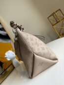 M56084 LV BEAUBOURG HOBO 中号手袋 编织皮革手柄 灰色