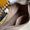 M56084 LV BEAUBOURG HOBO 中号手袋 编织皮革手柄 灰色