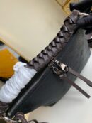 M56073 LV BEAUBOURG HOBO 中号手袋 编织皮革手柄 黑色