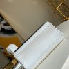 M56118 LV TWIST 迷你手袋 Eip水波纹扭锁包 白色