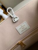 M55817 LV LOCKME TOTE 小号手袋 LV2020新款女包 白色
