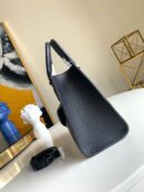 M55845 LV LOCKME TOTE 小号手袋 LV2020新款女包 黑色
