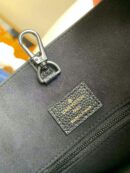 M55845 LV LOCKME TOTE 小号手袋 LV2020新款女包 黑色