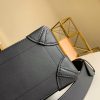 M55701 LV STEAMER 小号手袋 Taurillon 牛皮Monogram压花男包 黑色