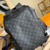 M30417 LV Taigarama 系列 OUTDOOR 双肩包 Taiga 牛皮背包 黑色