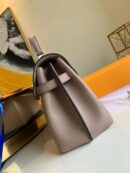 M56094 LV LOCKME EVER 中号手袋 LV旋扣女包 灰褐色