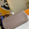 M56094 LV LOCKME EVER 中号手袋 LV旋扣女包 灰褐色
