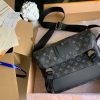 1587608113867856.jpg M40511 LV VOYAGER 小号邮差包 LV斜挎包 LV独家原单质量