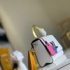 1587714304662674.jpg M56132 LV TWIST 中号手袋 Epi 皮革 LV女士单肩手提包 白色