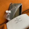 1587714306771517.jpg M56132 LV TWIST 中号手袋 Epi 皮革 LV女士单肩手提包 白色