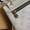 M30411 LV OUTDOOR FLAP 信使包 Taiga 皮革配帆布男包 白色