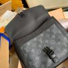 1588809828802705.jpg M30413 LV OUTDOOR FLAP 信使包 Taiga 皮革配帆布男包 黑色