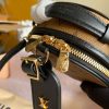 M68276 LV MINI BOITE CHAPEAU 手袋 Monogram Reverse 涂层 LV圆饼包