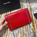 354119 YSL圣罗兰经典中号monogram图案型圣罗兰鳄鱼纹流苏挎包 红色