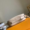 1591066473323814.jpg M45276 LV Boite Chapeau Souple 手袋 LV圆饼包 奶白色