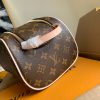 M47528 Louis Vuitton路易威登Monogram帆布系列 特大号盥洗包 LV手拿包