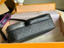 M45457 LV MULTIPOCKET 邮差包 Monogram Eclipse 帆布男包