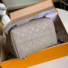 1599012708612625.jpg M45410 LV MONTSOURIS 双肩包 Empreinte 压纹皮革背包 灰色