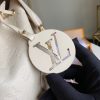 1599013103917870.jpg M45397 LV MONTSOURIS 双肩包 Empreinte 压纹皮革背包 奶油色
