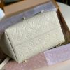 1599013104347817.jpg M45397 LV MONTSOURIS 双肩包 Empreinte 压纹皮革背包 奶油色