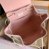 1599013104842354.jpg M45397 LV MONTSOURIS 双肩包 Empreinte 压纹皮革背包 奶油色