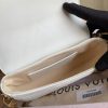 1599032728840844.jpg M56466 LV New Wave Multi-Pochette 手袋 LV三合一斜挎包 雪白色