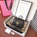 547260 Gucci GG Marmont系列迷你手提包 绗缝V型皮革 黑色