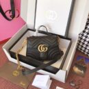 547260 Gucci GG Marmont系列迷你手提包 绗缝V型皮革 黑色