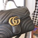 547260 Gucci GG Marmont系列迷你手提包 绗缝V型皮革 黑色
