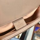 547260 Gucci GG Marmont系列迷你手提包 绗缝V型皮革 裸色