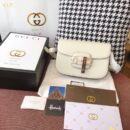 602204 Gucci 1955马衔扣肩背包 Gucci马鞍包 白色复古格织纹皮革