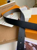 M0230T LV STAPLES 双面腰带 LV方形搭扣男士皮带 黑色
