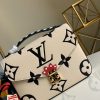 1600216861456080.jpg M45384 LV CRAFTY POCHETTE METIS 手袋 压纹粒面牛皮邮差包 奶白色