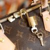M40391 LV Speedy Bandouliere 30 手提肩背包(配肩带) LV枕头包 小号