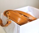 M9319 迪奥 Dior Bobby 中号手袋 光面牛皮革 驼色