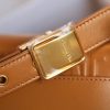 M9319 迪奥 Dior Bobby 中号手袋 光面牛皮革 驼色