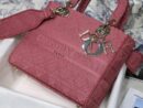 M0565 迪奥 中号 Lady D-Lite 手袋 藤格纹刺绣 木槿粉色