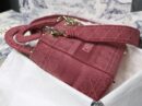 M0565 迪奥 中号 Lady D-Lite 手袋 藤格纹刺绣 木槿粉色