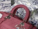 M0565 迪奥 中号 Lady D-Lite 手袋 藤格纹刺绣 木槿粉色