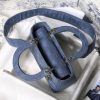 1602919271938990.jpg M0565 迪奥 中号 Lady D-Lite 手袋 藤格纹刺绣 深丹宁蓝色