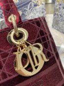 M0565 迪奥 中号 Lady D-Lite 手袋 天鹅绒刺绣藤格纹 酒红色